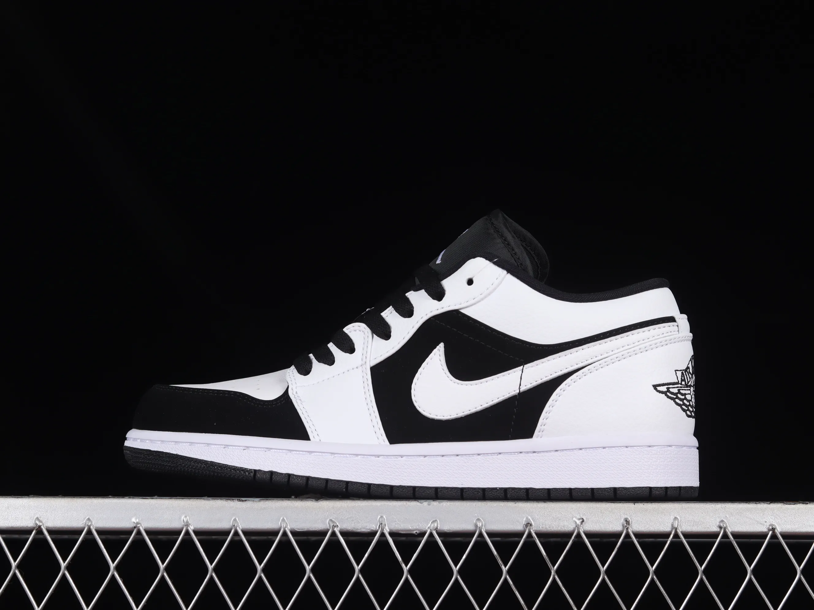 All categories Air Jordan Jordan series basketball shoes Air Jordan 1 Low Air Jordan 1 Low AJ1 Joe 1 new black and white panda low-top cultural sneakers CQ4277-113